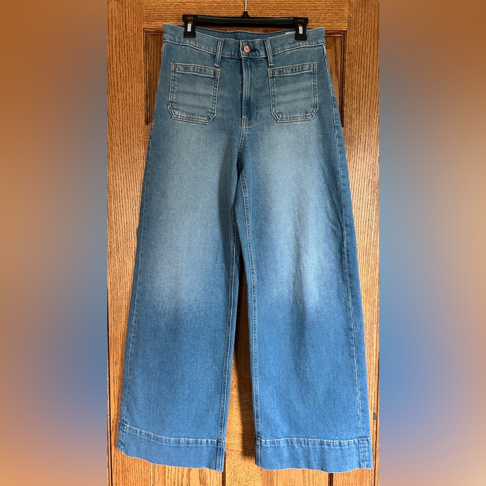 GAP High Rise Stride Wide-Leg Jeans Women’s Size 28/6 Regular. Color Medium Wash - Picture 2 of 12